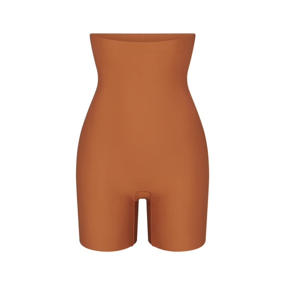 {SKIMS} BODY HIGH-WAISTED MID THIGH SHORT [BRONZE] - Picture 4 of 5